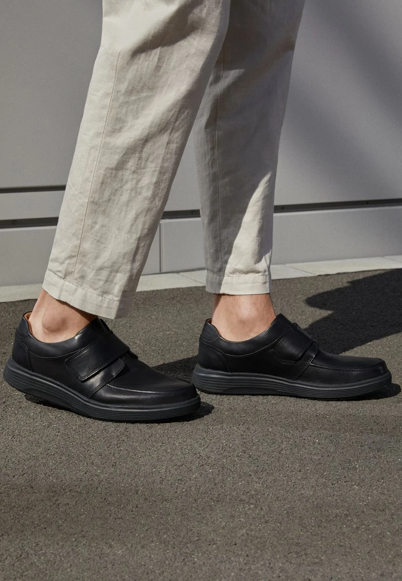 Clarks Business-Slipper - Black Leather - Image 3