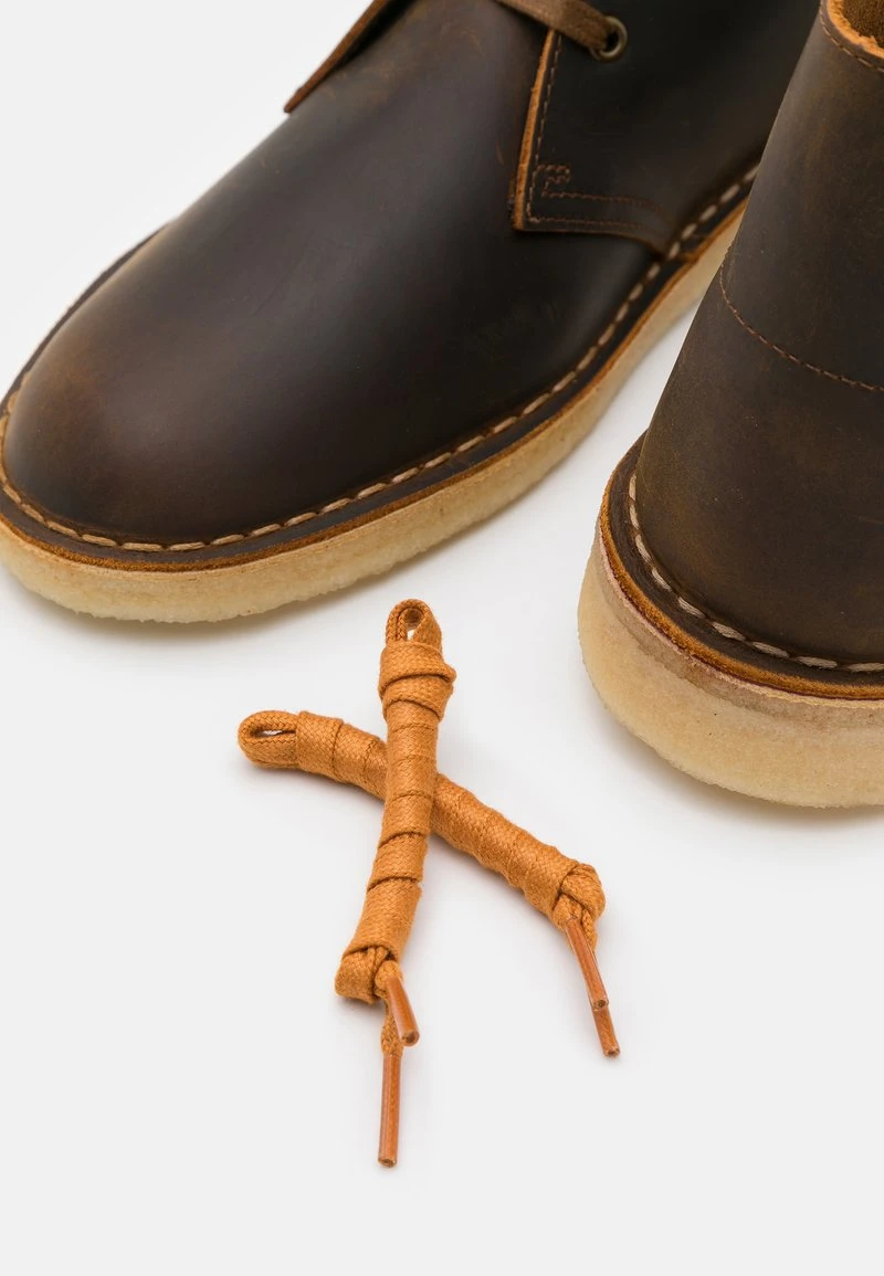 Clarks Originals DESERT BOOT - Sportlicher Schnürer - Camel - Image 6