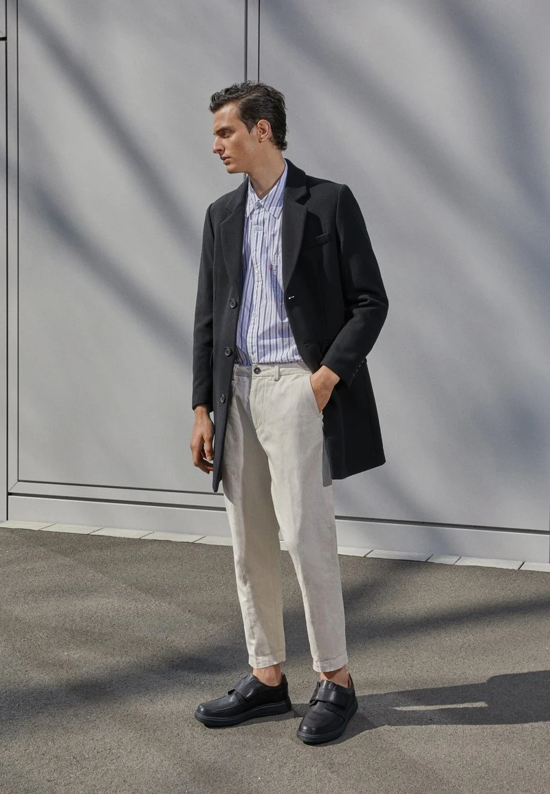 Clarks Business-Slipper - Black Leather - Image 4