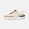Clarks COURT LITE TOR - Sneaker Low - Off-white