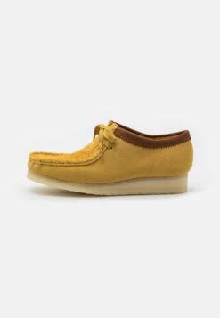 Clarks Originals WALLABEE - Sportlicher Schnürer - Yellow