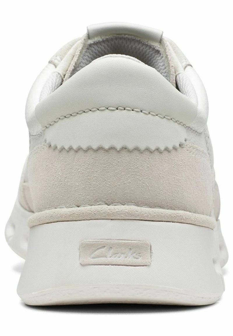 Clarks Sneaker Low - White Leather - Image 4