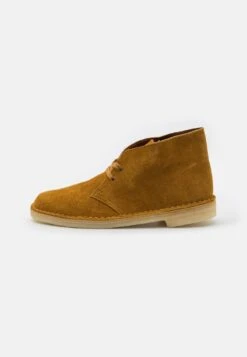 Clarks Originals DESERT BOOT - Sportlicher Schnürer - Brown/orange