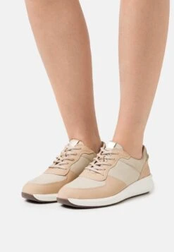 Clarks UN RIO SPRINT - Sneaker Low - Beige Combiné